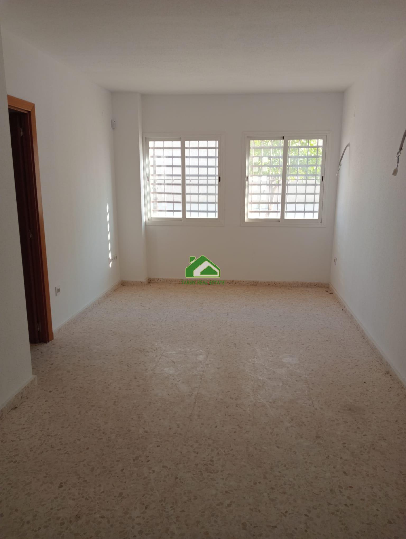 For sale of flat in La Palma del Condado