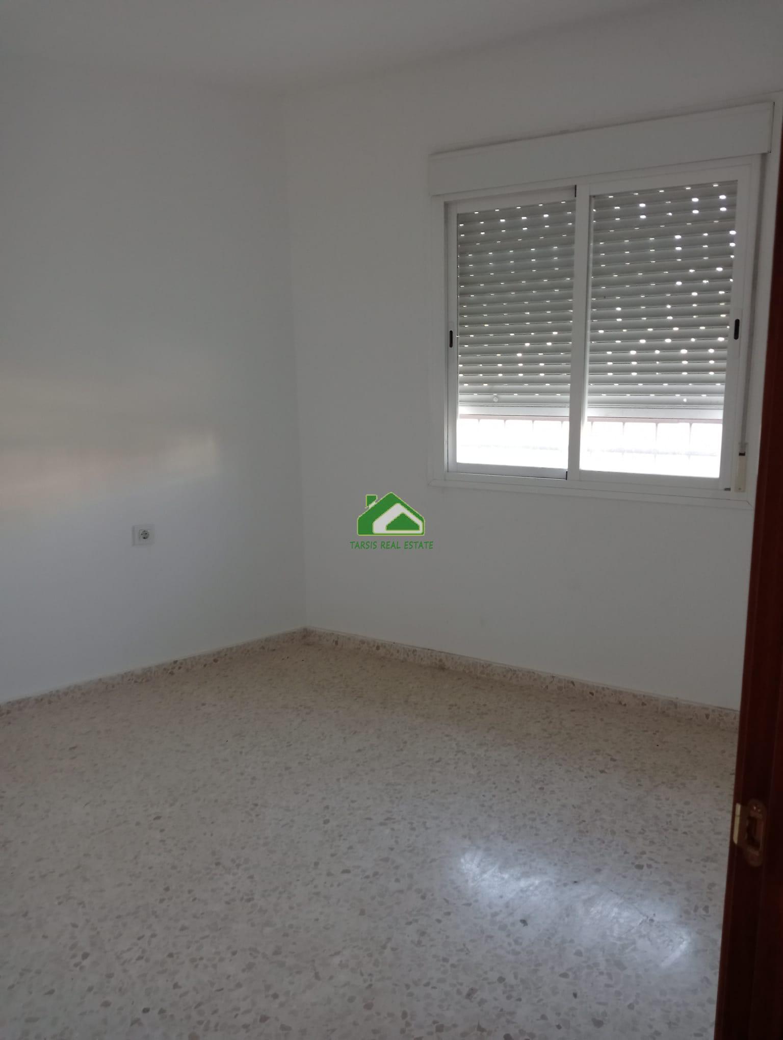For sale of flat in La Palma del Condado