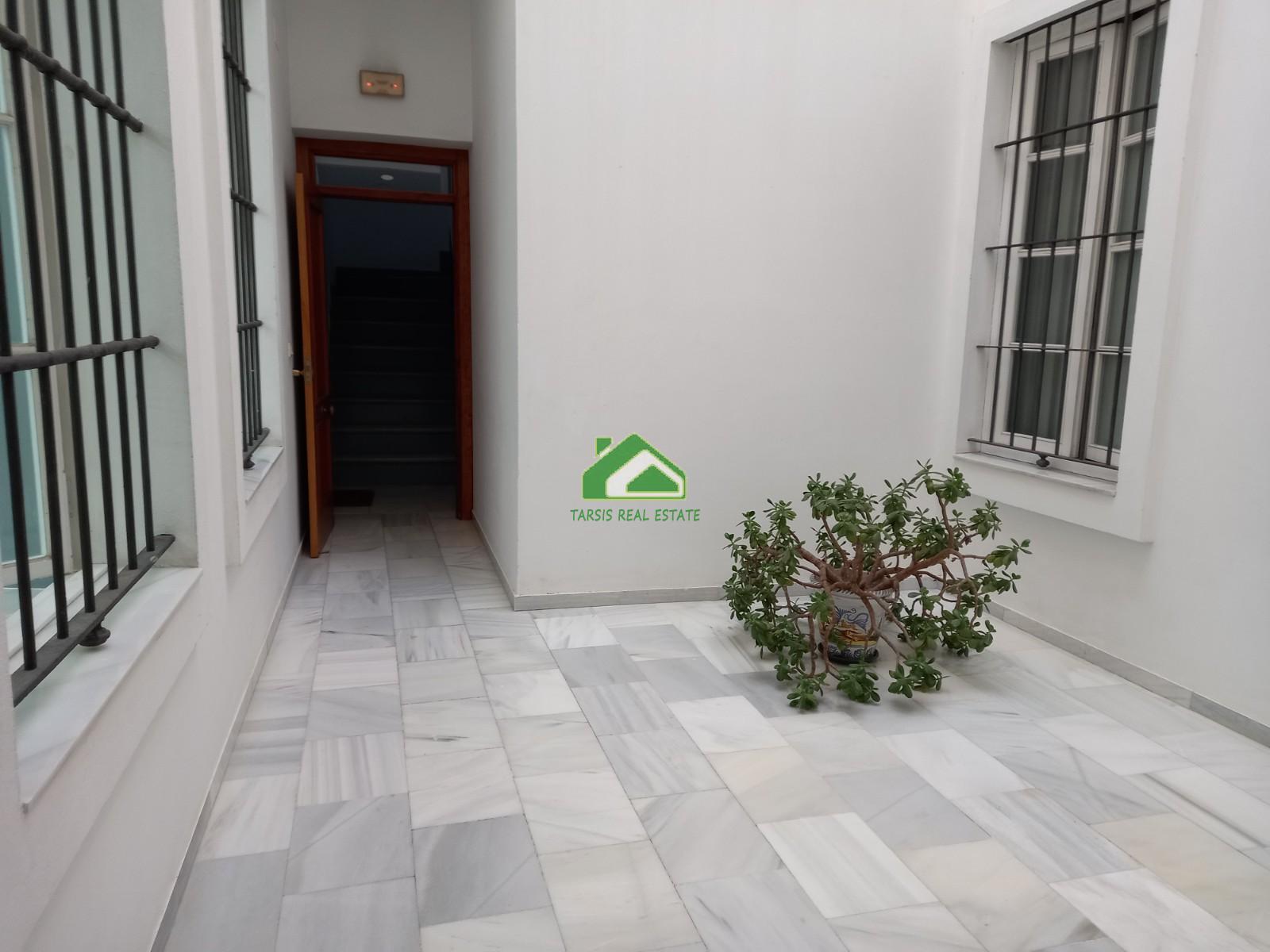 For rent of office in Sanlúcar de Barrameda