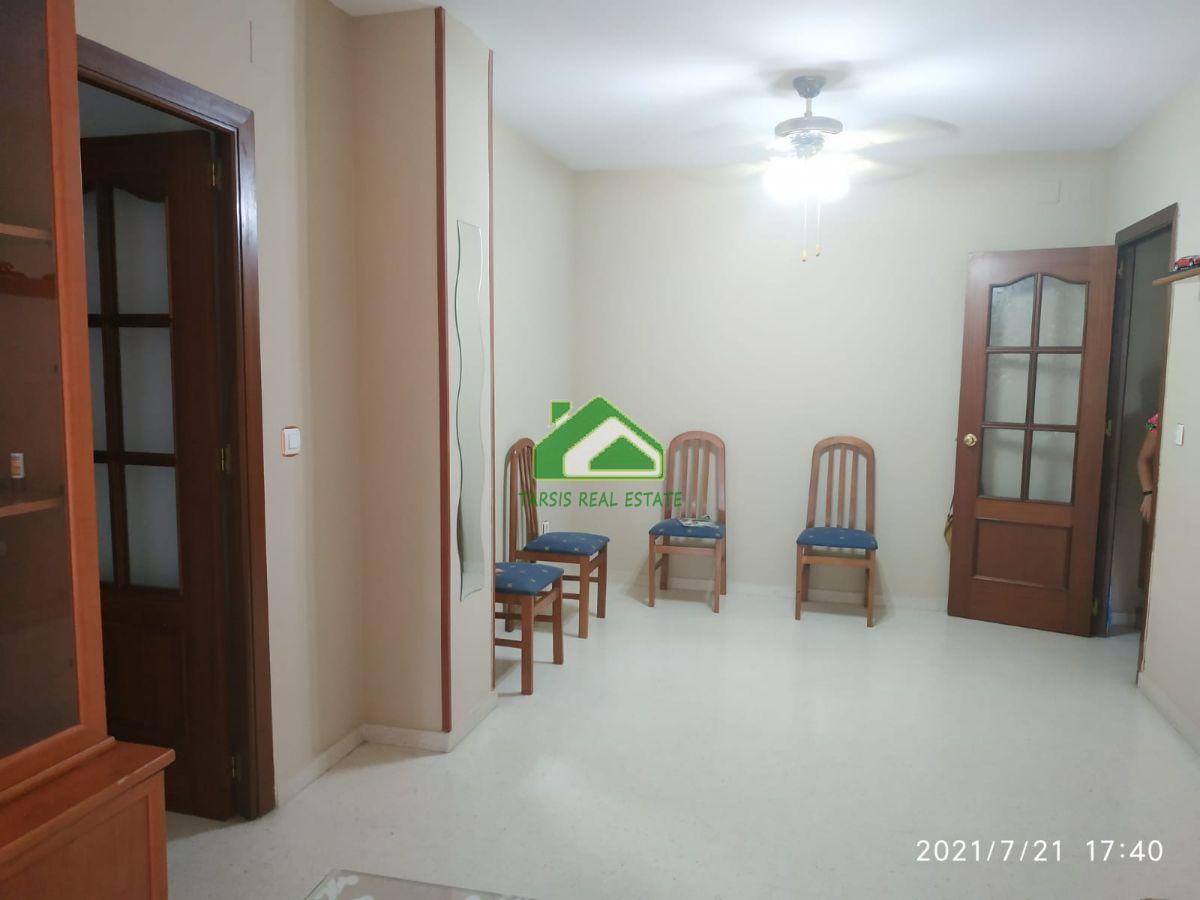 For sale of flat in Sanlúcar de Barrameda