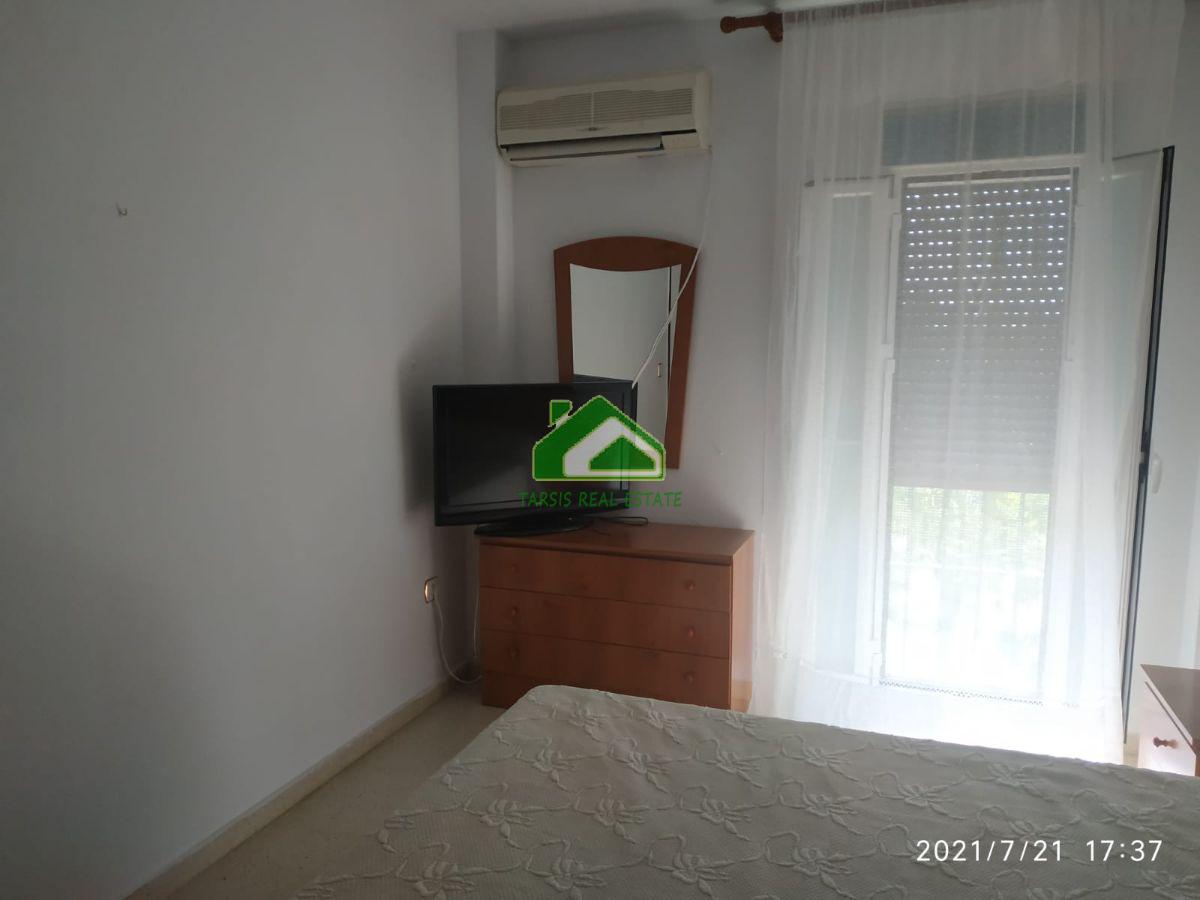 For sale of flat in Sanlúcar de Barrameda