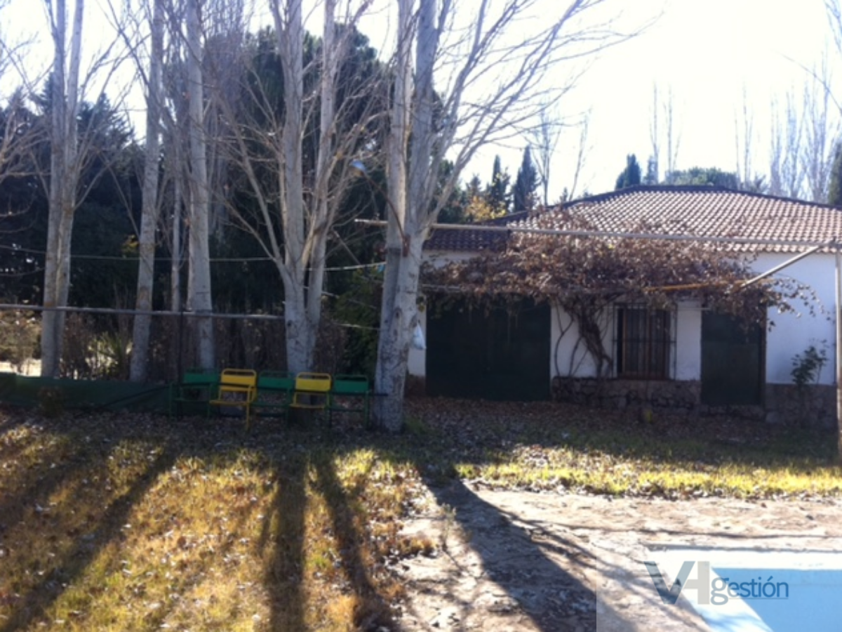 Venta de chalet en Setenil de las Bodegas