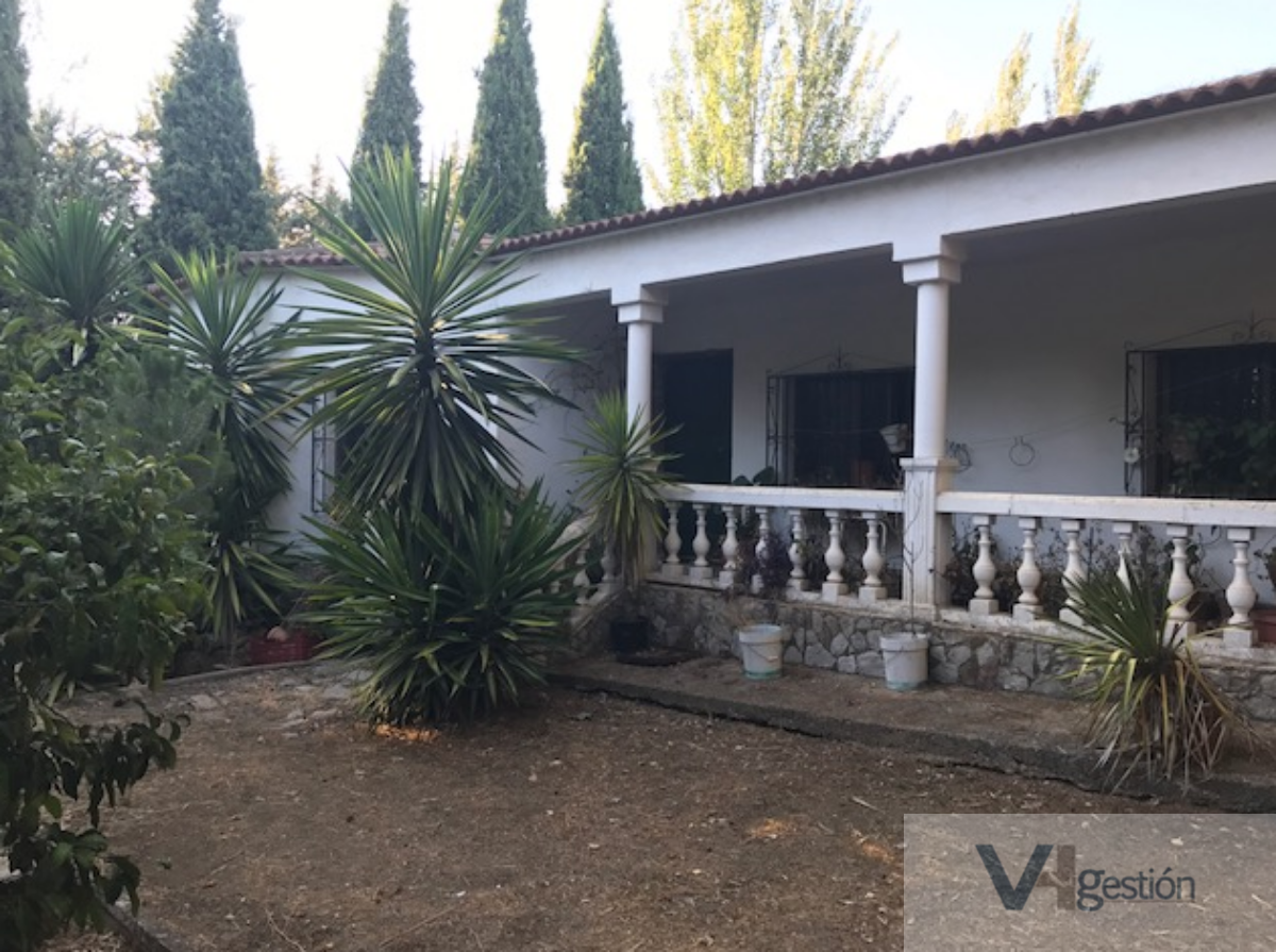 Venta de chalet en Setenil de las Bodegas