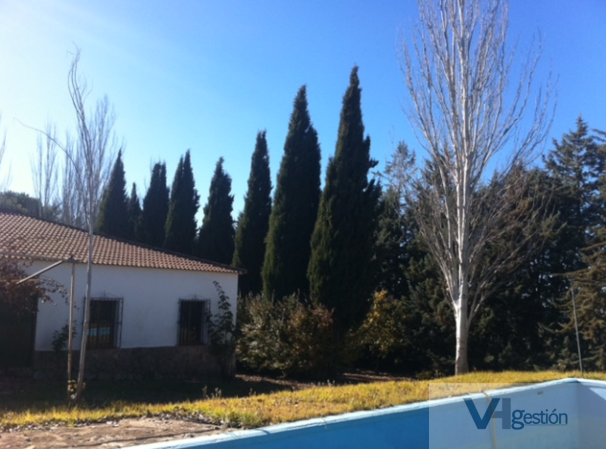 Venta de chalet en Setenil de las Bodegas