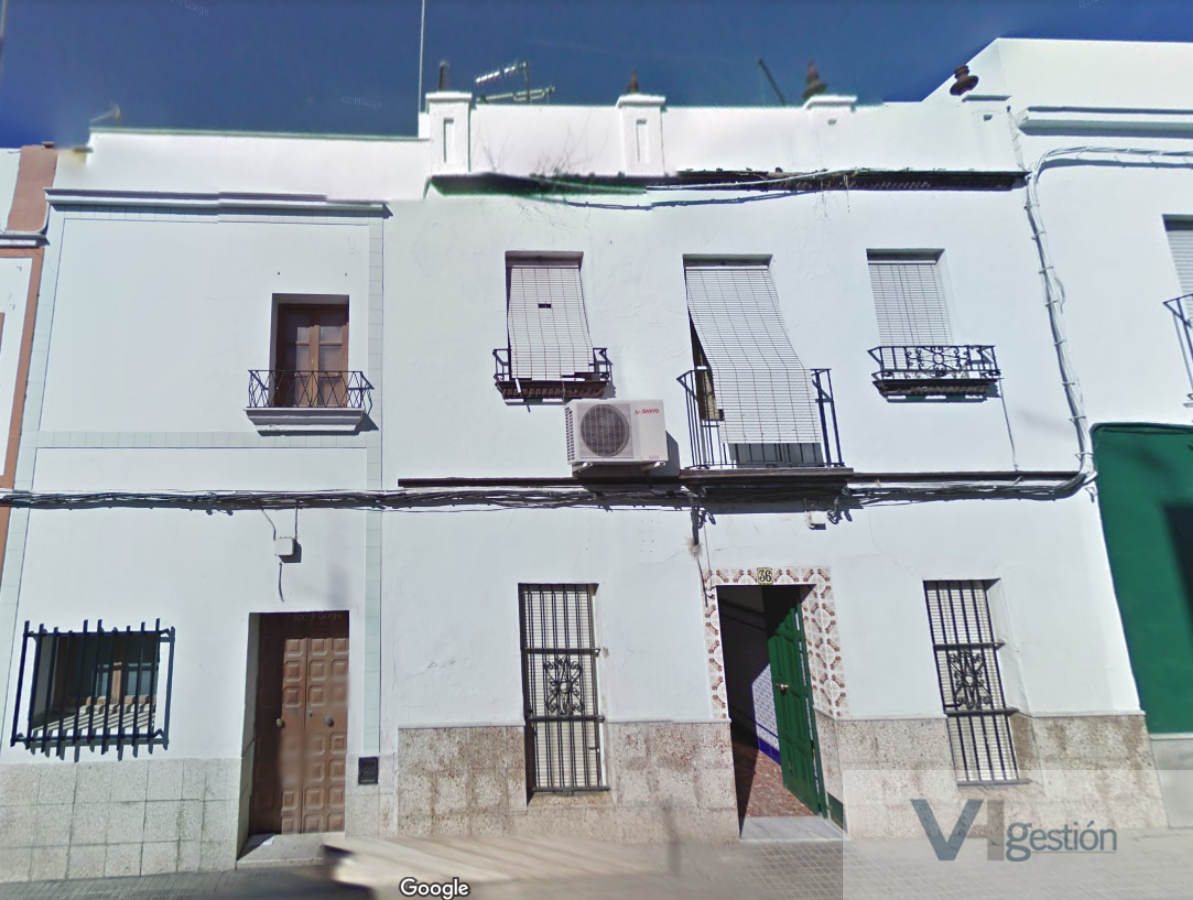 For sale of house in Villamartín