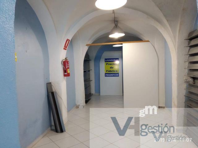 For rent of commercial in Villamartín