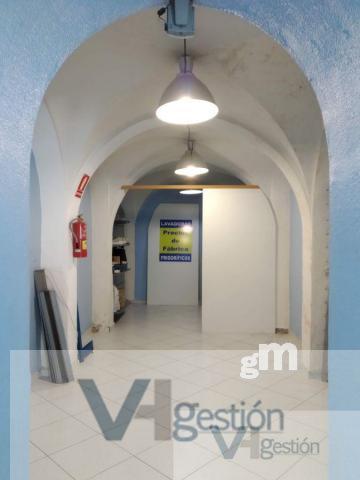 For rent of commercial in Villamartín