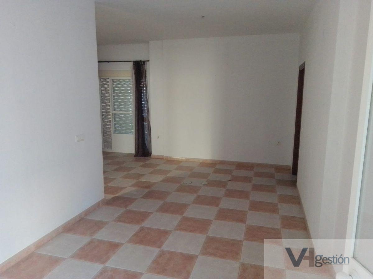 For sale of flat in Villamartín