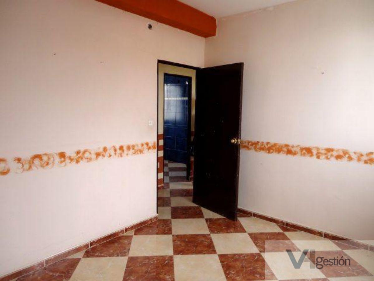 For sale of flat in Puerto Serrano