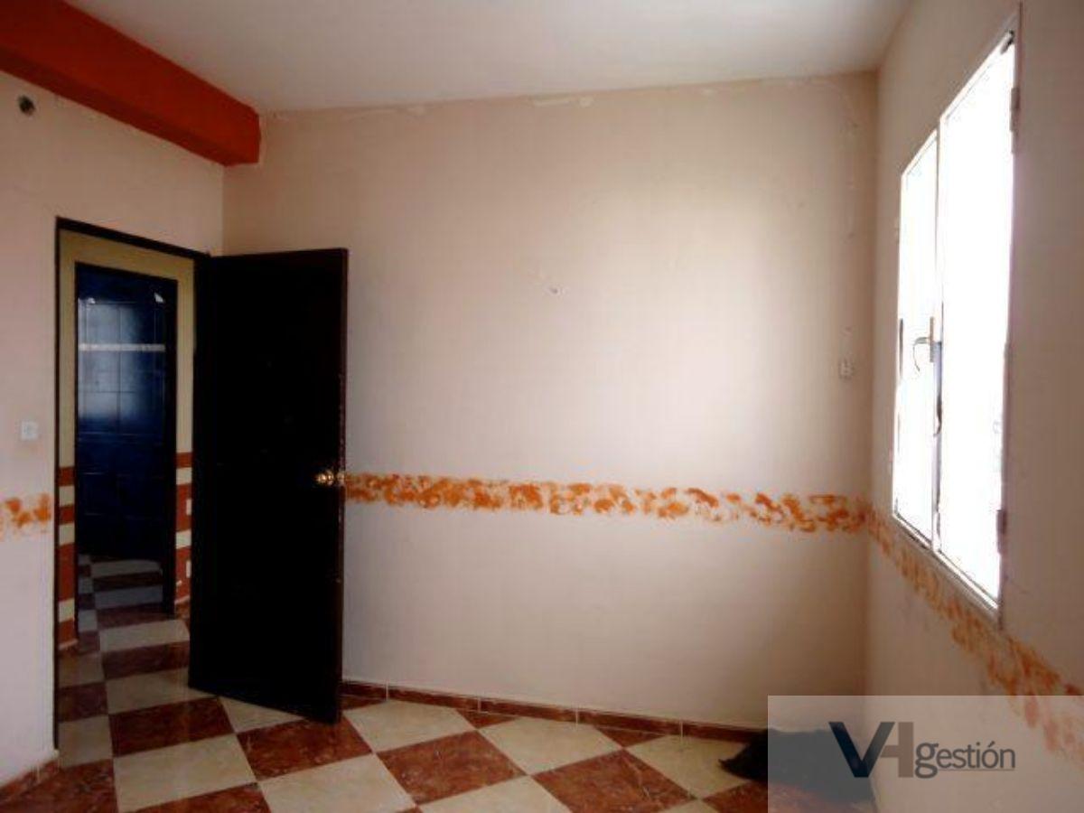 For sale of flat in Puerto Serrano