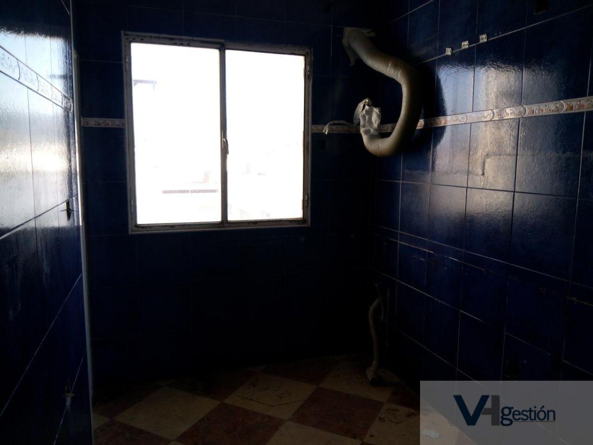 For sale of flat in Puerto Serrano