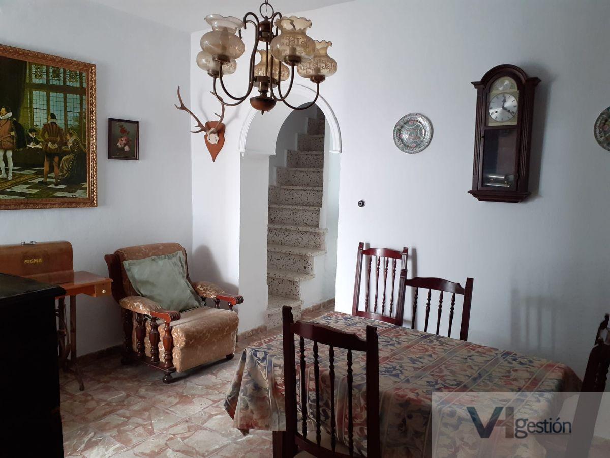 For sale of house in Villamartín