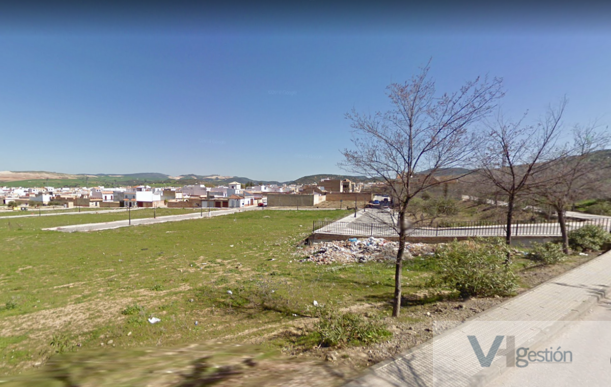 For sale of land in Puerto Serrano