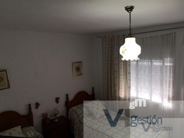 For sale of house in Villamartín