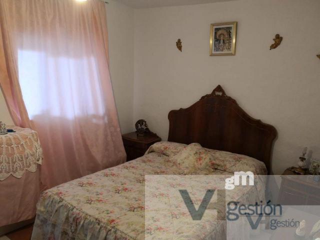 For sale of house in Villamartín