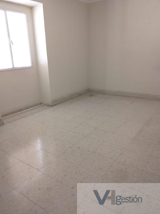 Venta de piso en Villamartín