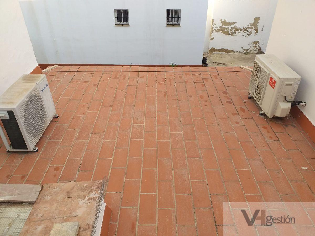 For sale of house in Villamartín