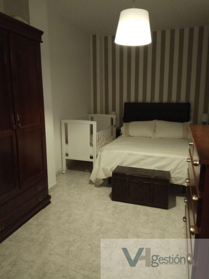 For sale of flat in Villamartín
