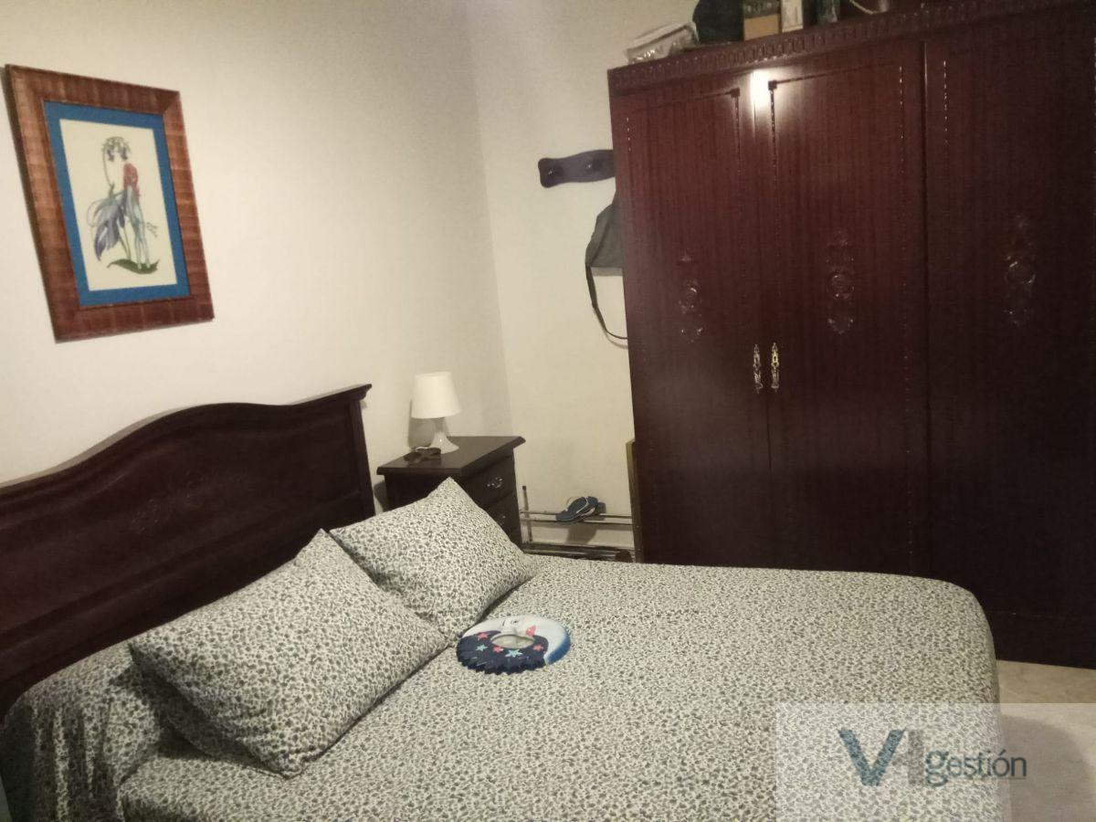 For sale of flat in Villamartín
