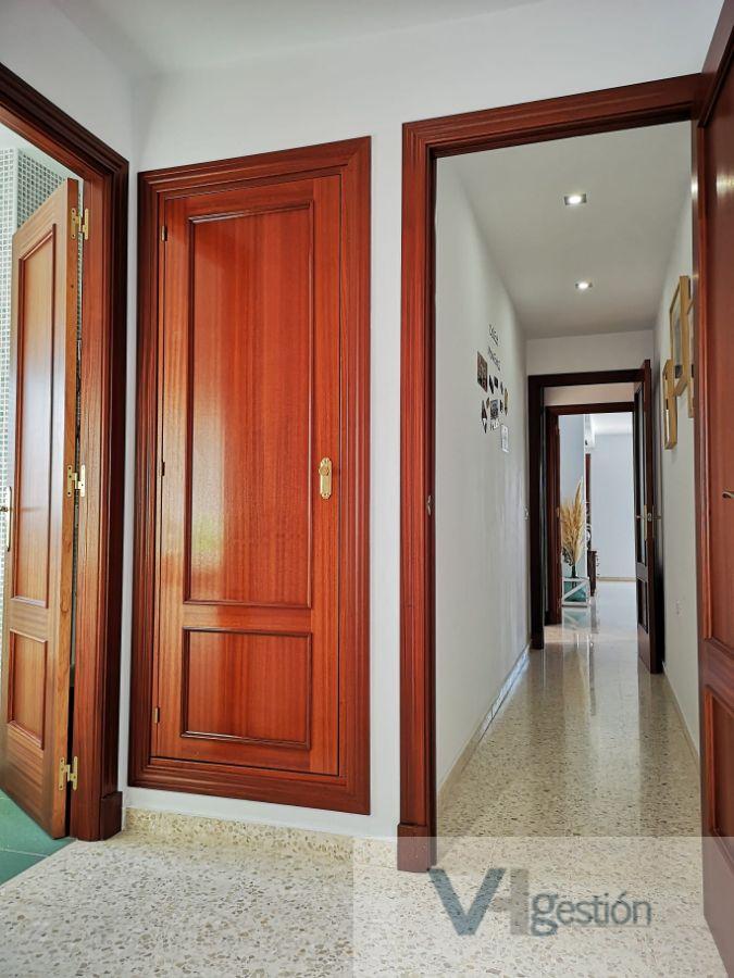 For sale of penthouse in Villamartín