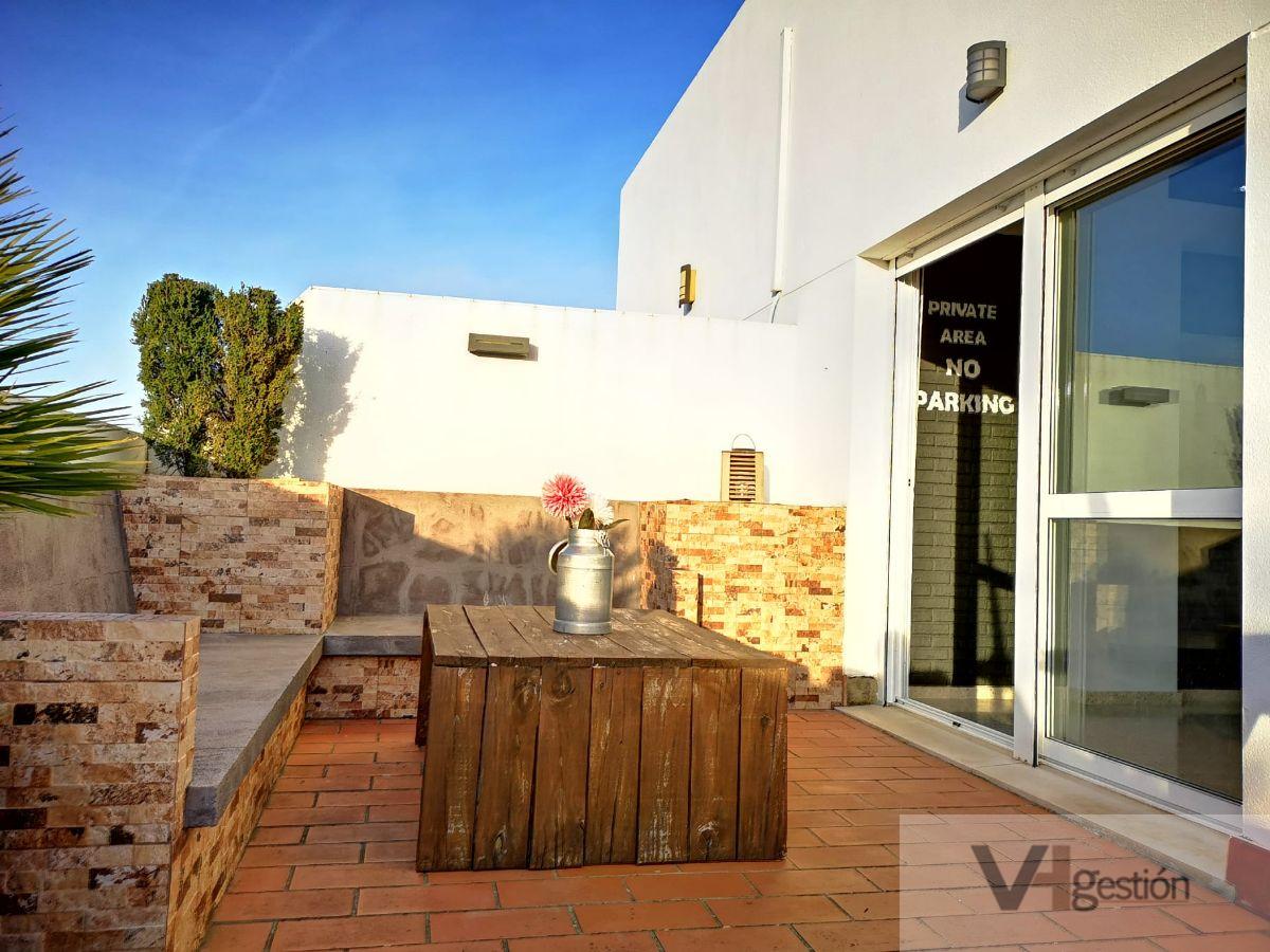 For sale of penthouse in Villamartín