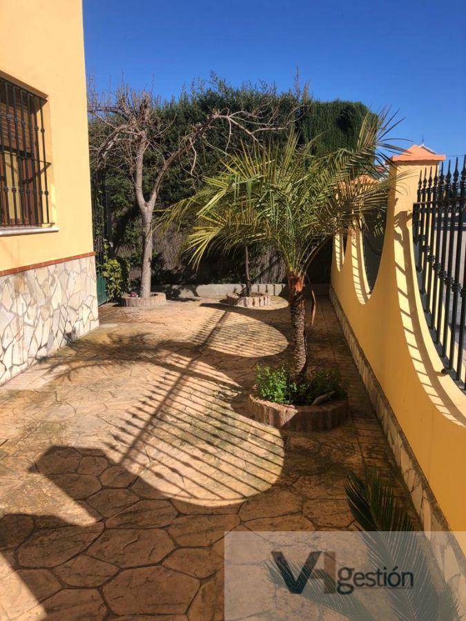 For sale of house in Villamartín