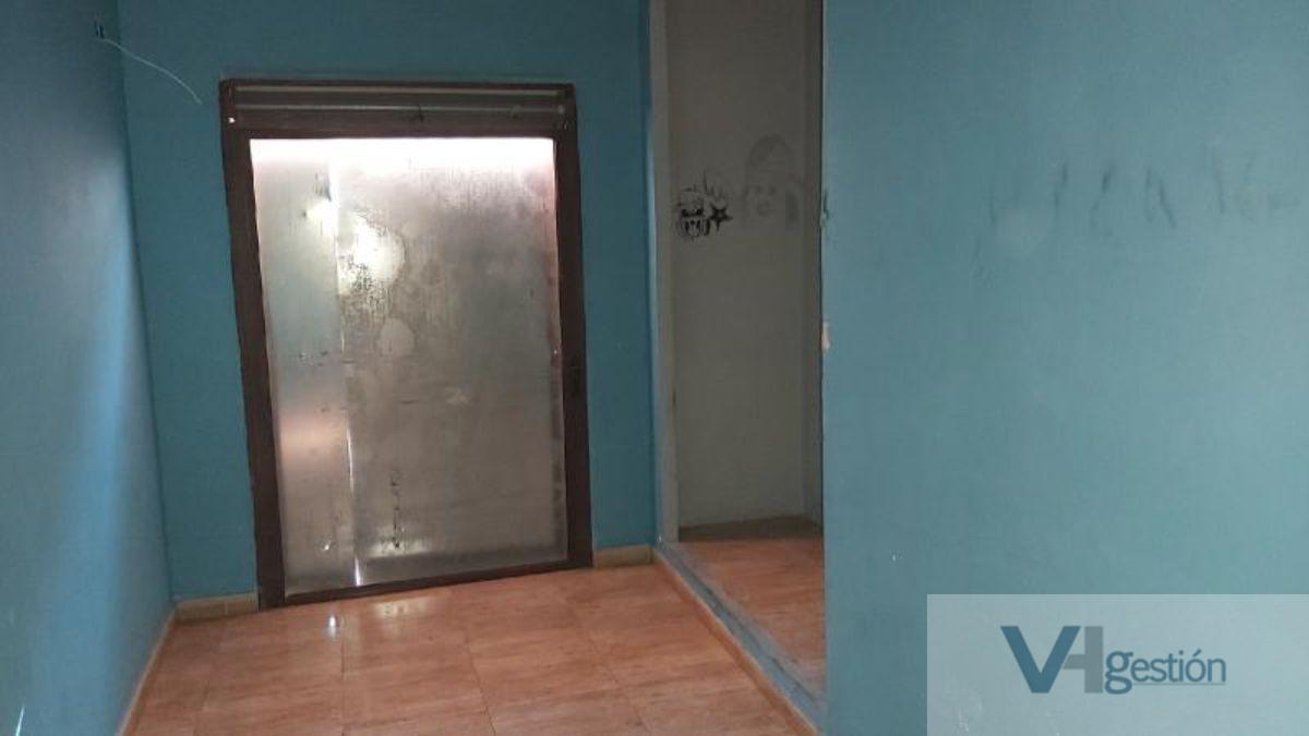 For sale of flat in Villamartín