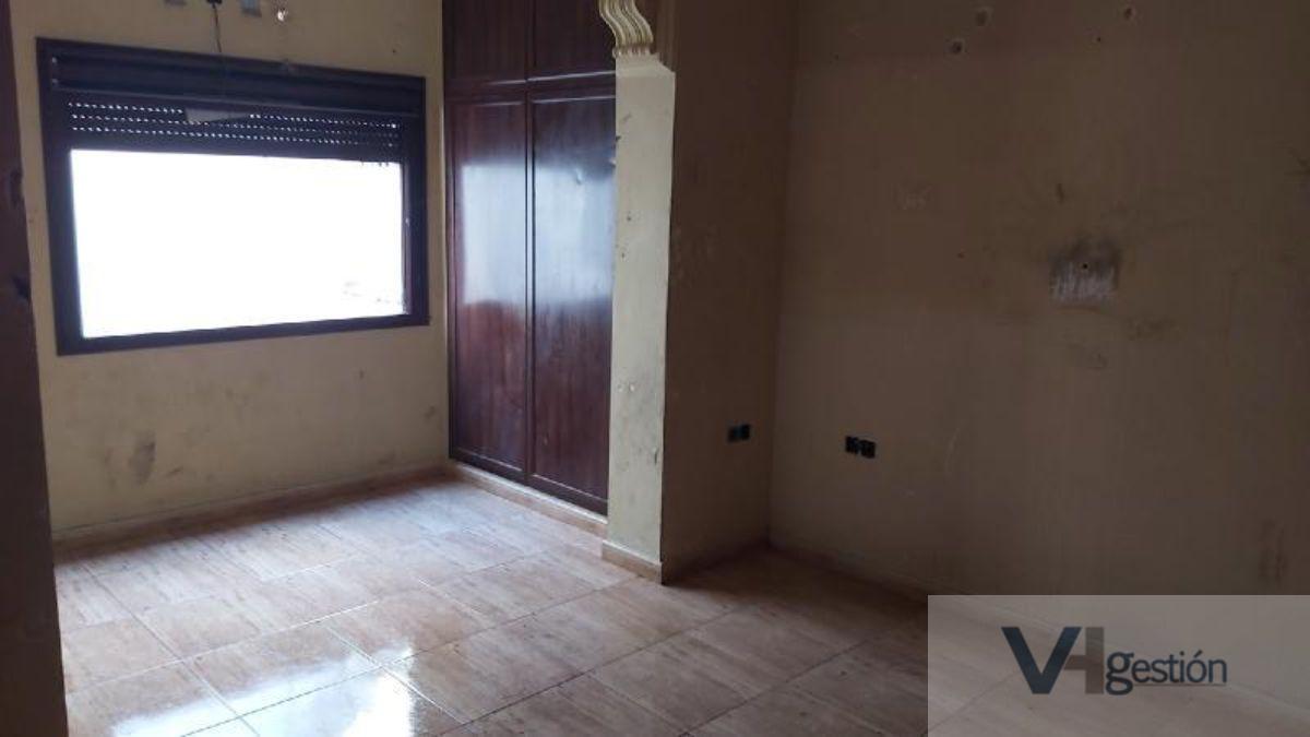 For sale of flat in Villamartín