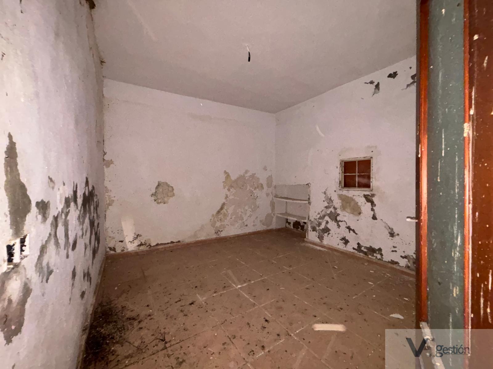 For sale of house in Bornos