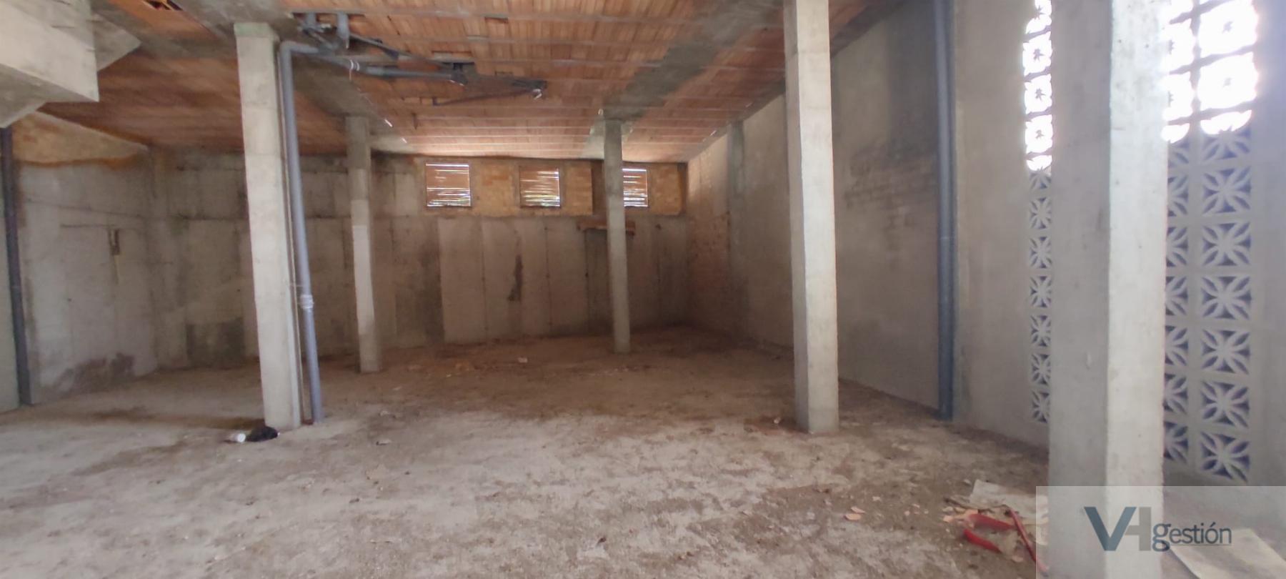 For sale of garage in Arcos de la Frontera
