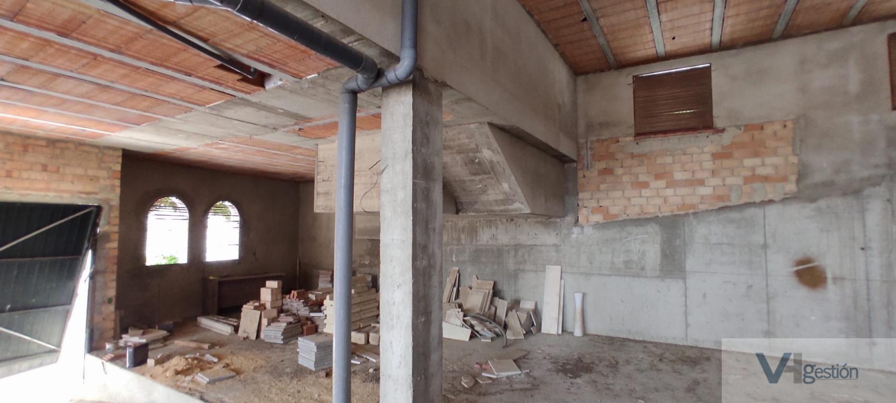 For sale of garage in Arcos de la Frontera
