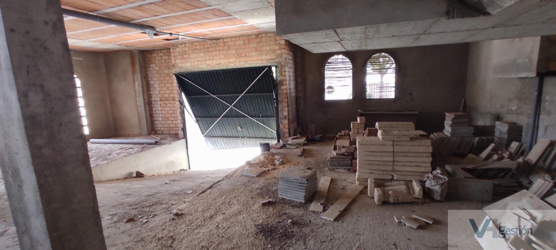 For sale of garage in Arcos de la Frontera