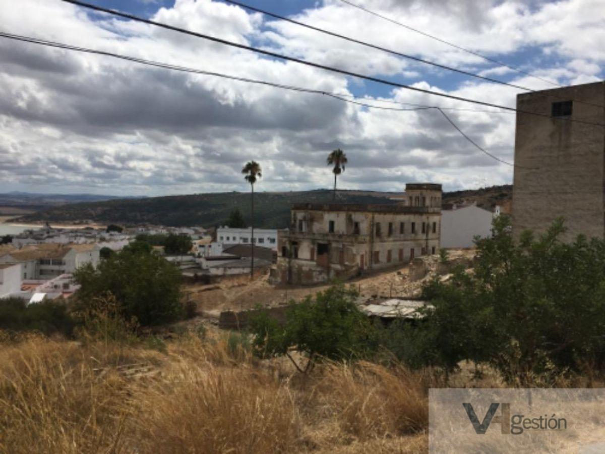 For sale of land in Bornos