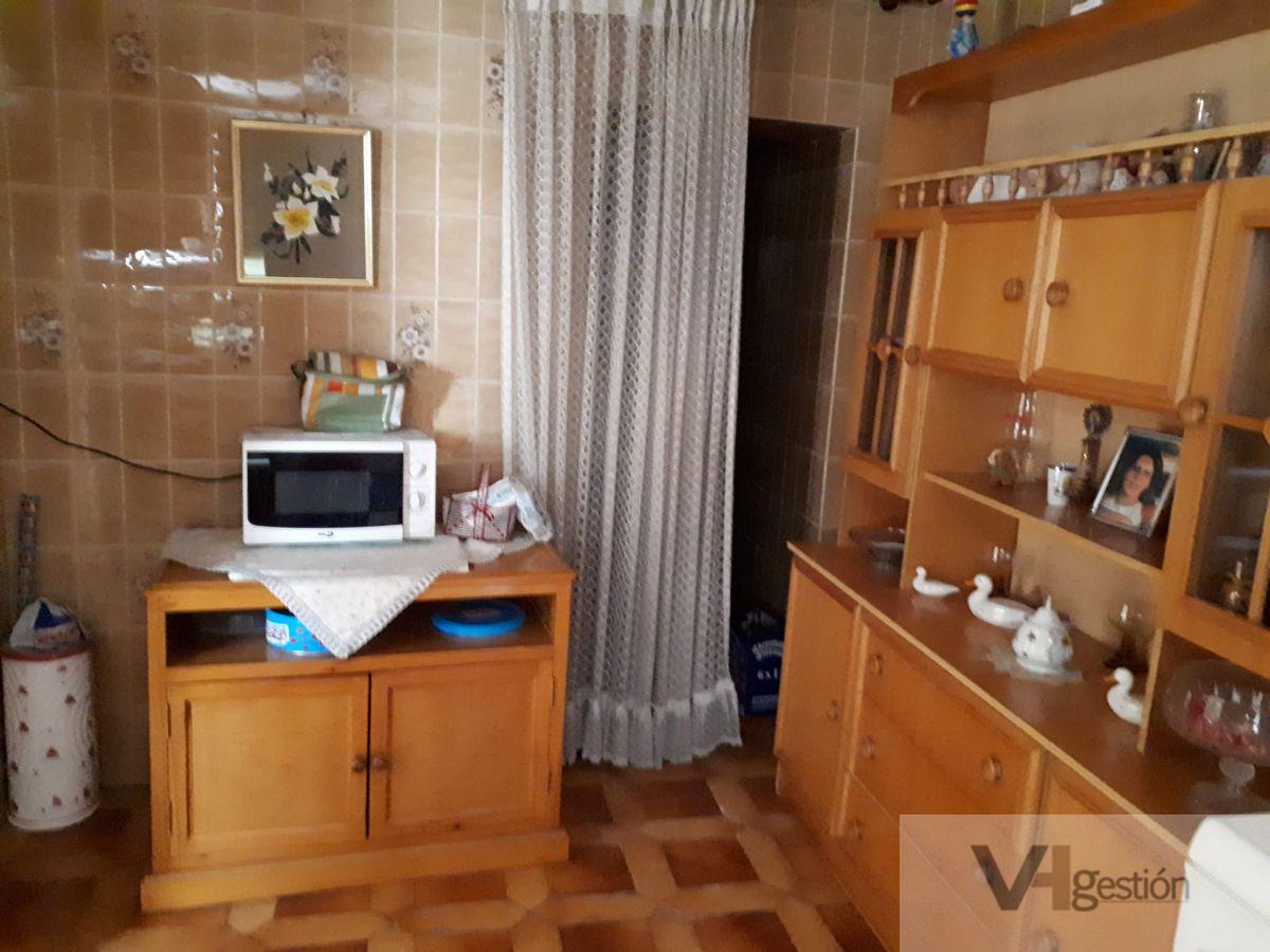 For sale of house in Villamartín