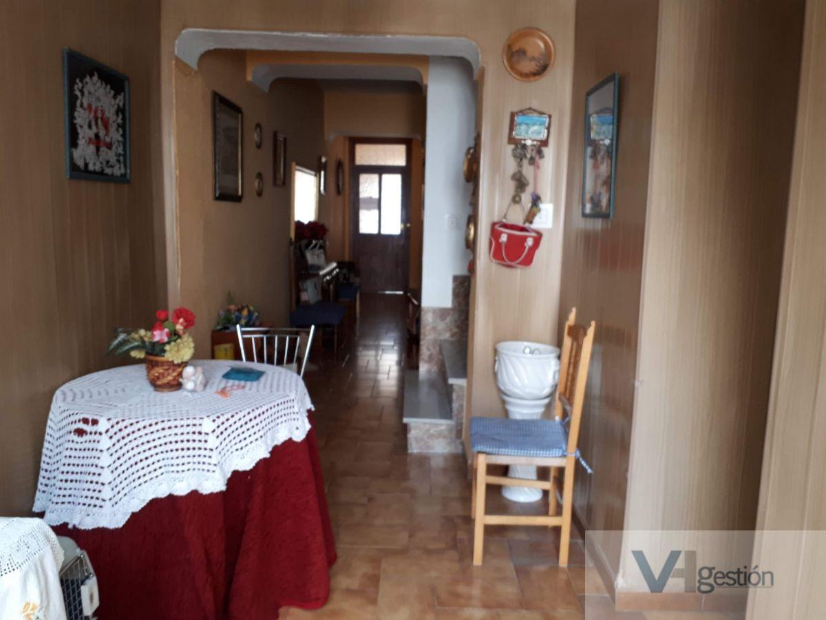 For sale of house in Villamartín