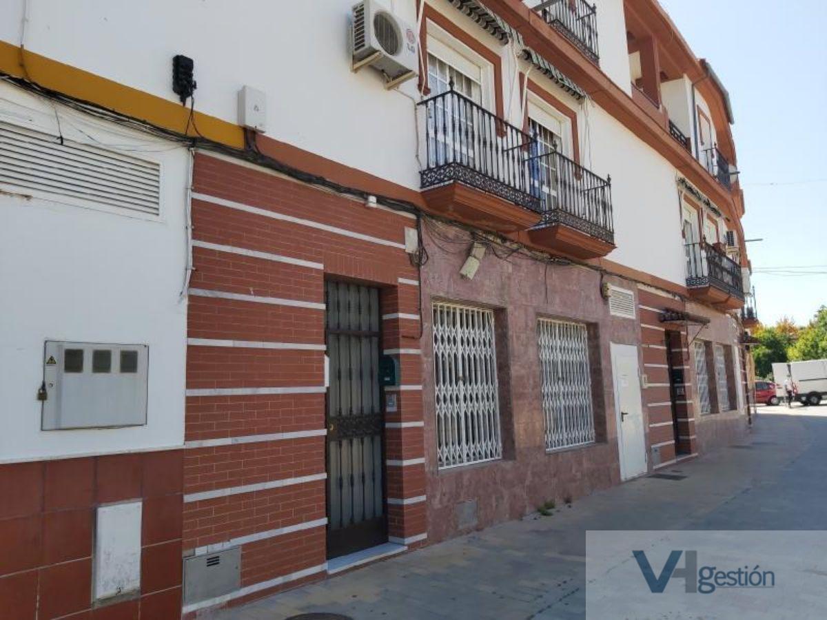 Venta de local comercial en Alcalá del Valle