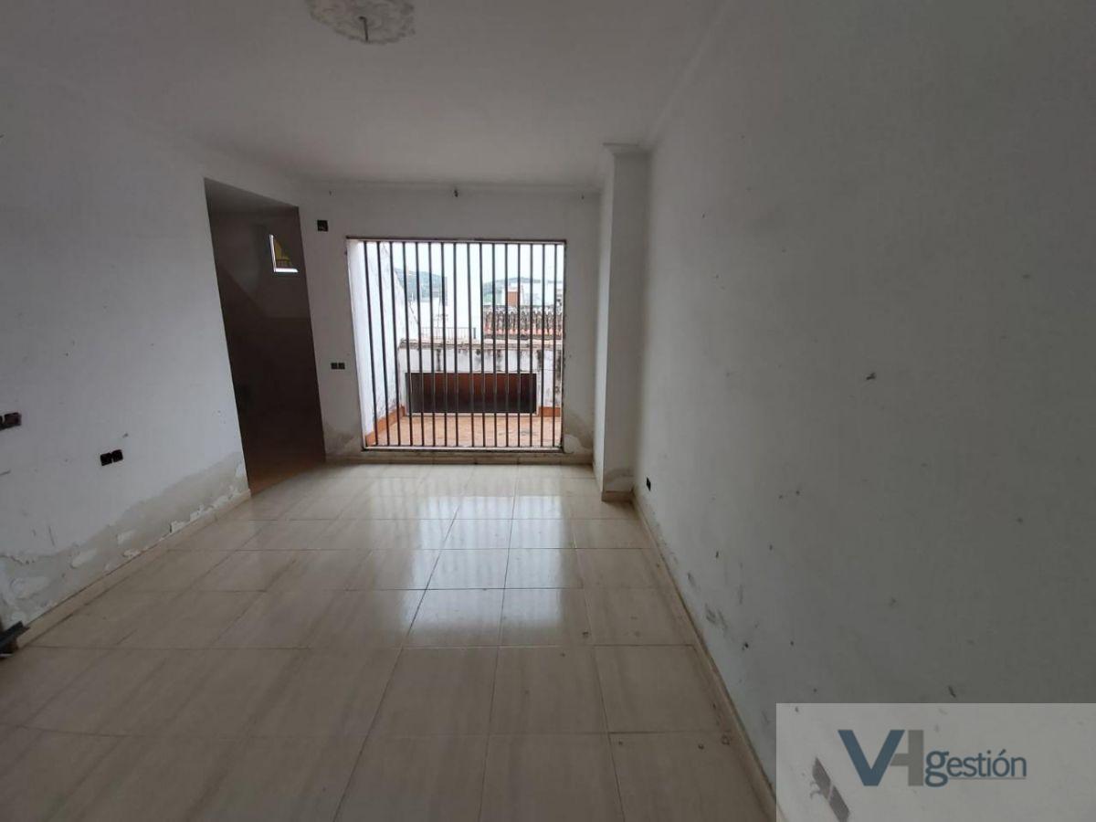 For sale of flat in Puerto Serrano