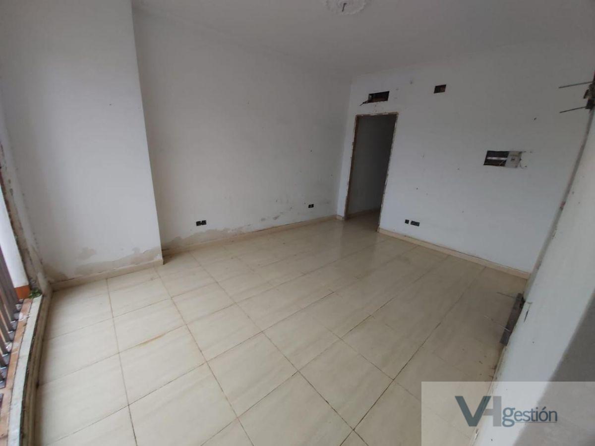 For sale of flat in Puerto Serrano