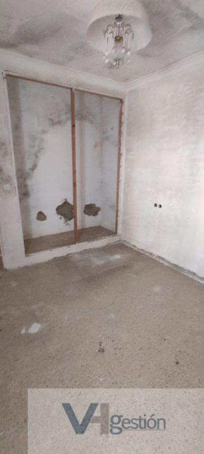 For sale of flat in Prado del Rey