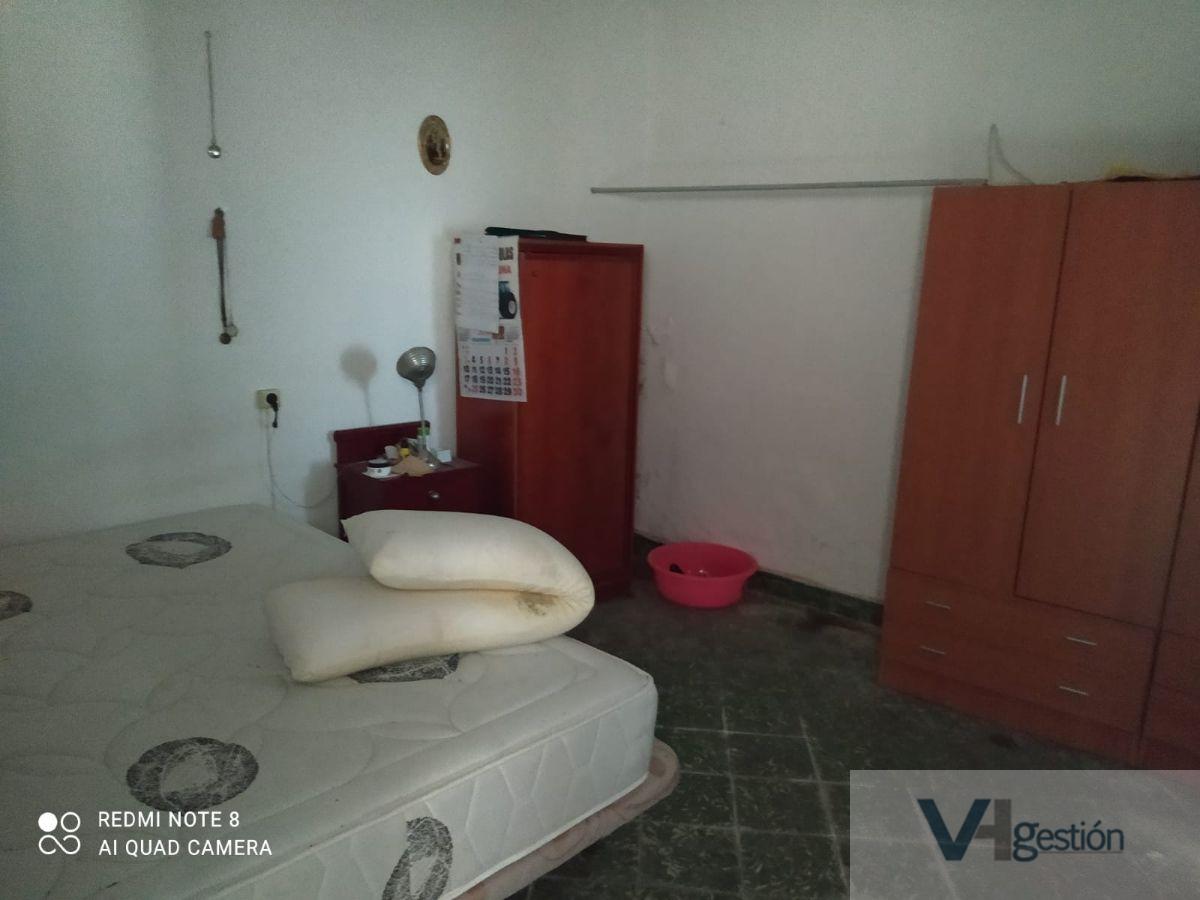 For sale of house in Villamartín