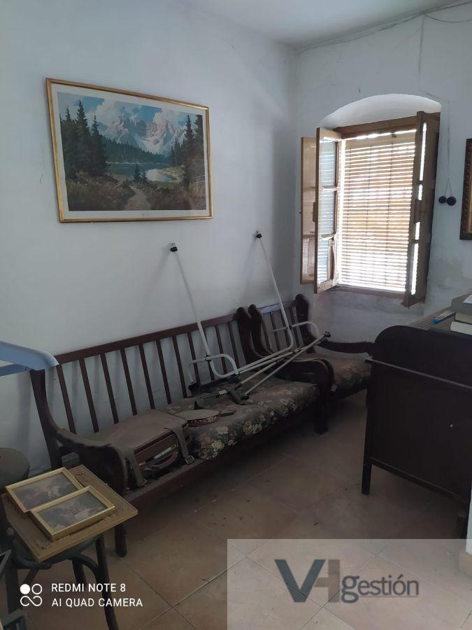 For sale of house in Villamartín