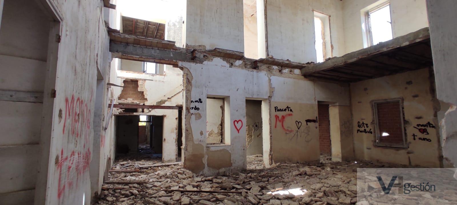 For sale of land in Bornos
