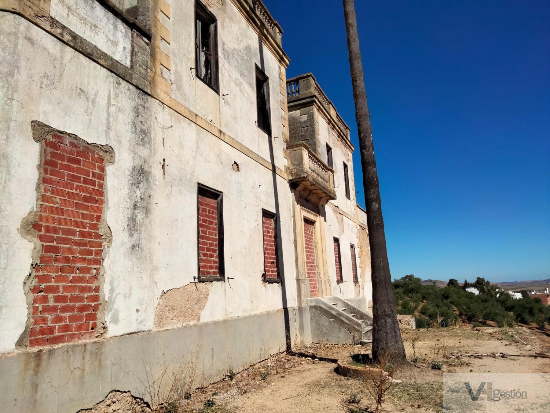For sale of land in Bornos