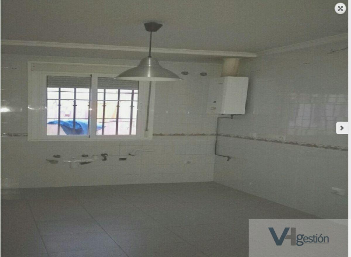For sale of flat in Jédula