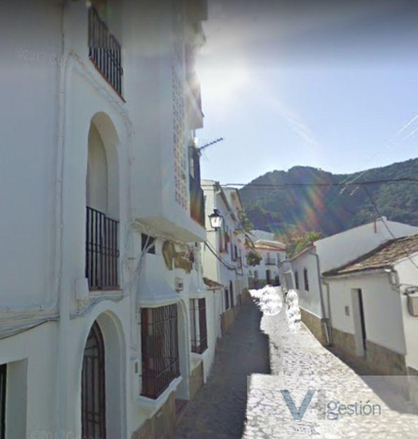 For sale of commercial in El Bosque