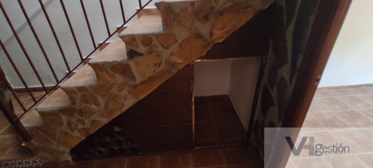 For sale of house in Villamartín