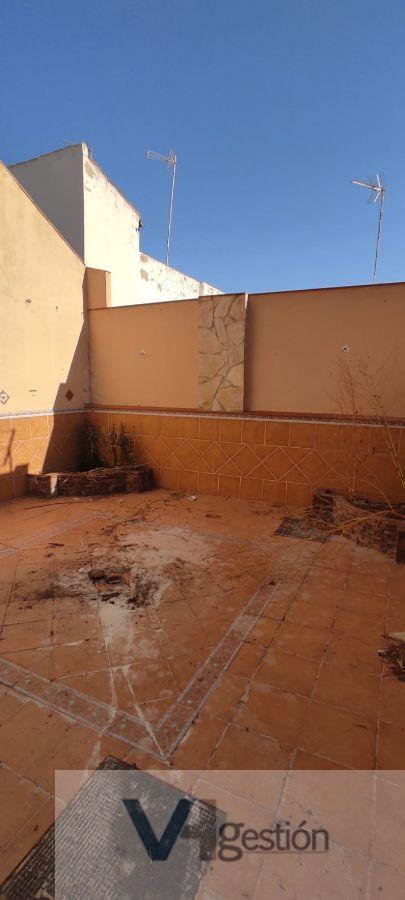 For sale of house in Villamartín