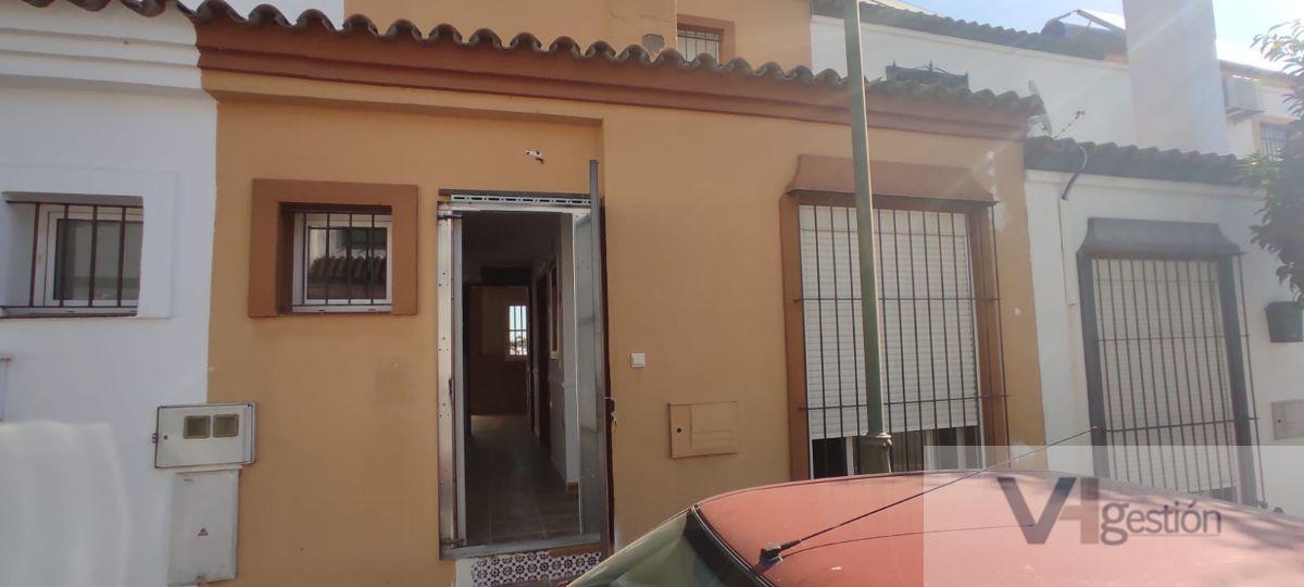 For sale of house in Villamartín