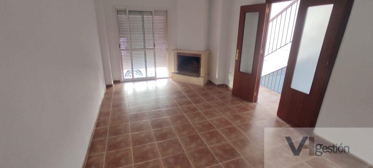 For sale of house in Villamartín