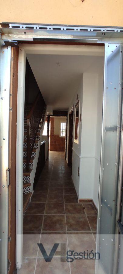 For sale of house in Villamartín